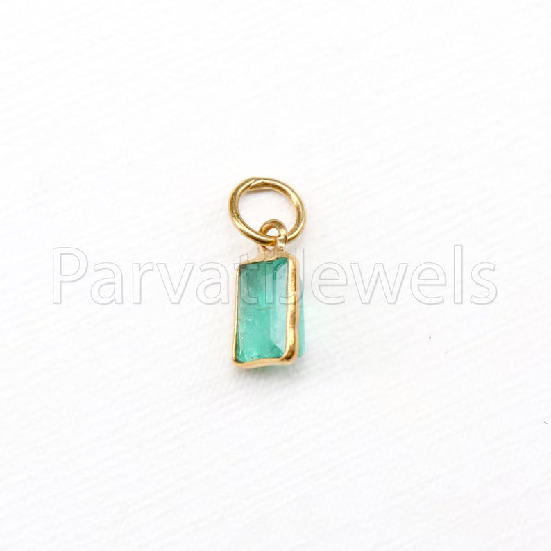 Emerald Charm, 18k Solid Gold Charm, Natural Emerald Charm, Gold Charm, Charm Pendant, Charm Necklace, Handmade Gold Charm