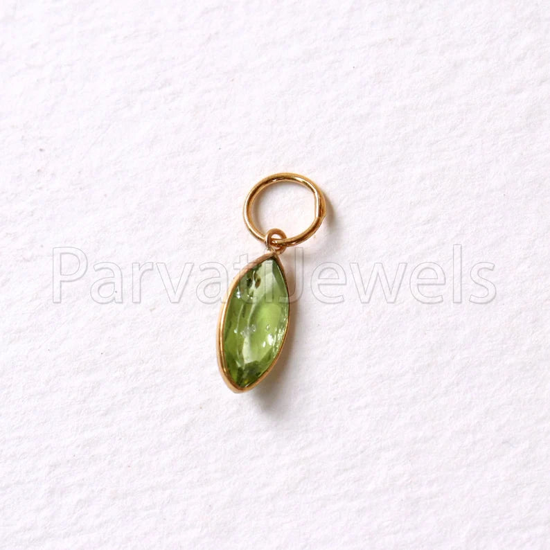 Peridot Charm, 18k Solid Gold Charm, Natural Peridot Charm, Gold Charm, Charm Pendant, Charm Necklace, Handmade Gold Charm