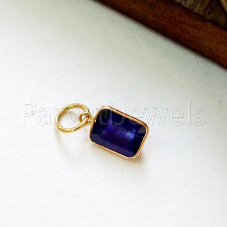 Sapphire Charm, 18k Solid Gold Charm, Natural Sapphire Charm, Gold Charm, Charm Pendant, Charm Necklace, Handmade Gold Charm
