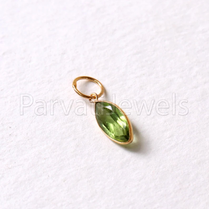 Peridot Charm, 18k Solid Gold Charm, Natural Peridot Charm, Gold Charm, Charm Pendant, Charm Necklace, Handmade Gold Charm
