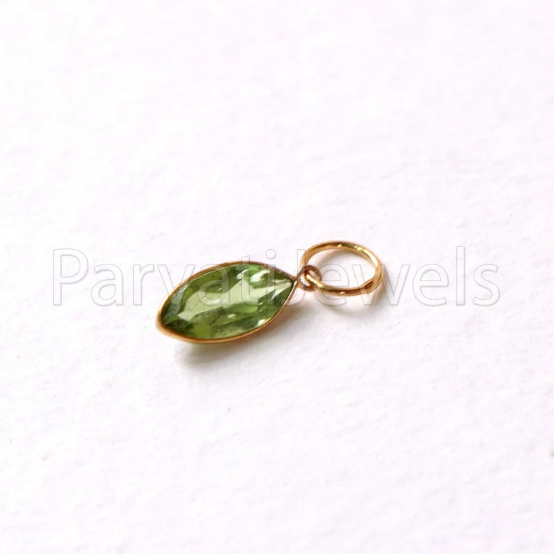 Peridot Charm, 18k Solid Gold Charm, Natural Peridot Charm, Gold Charm, Charm Pendant, Charm Necklace, Handmade Gold Charm