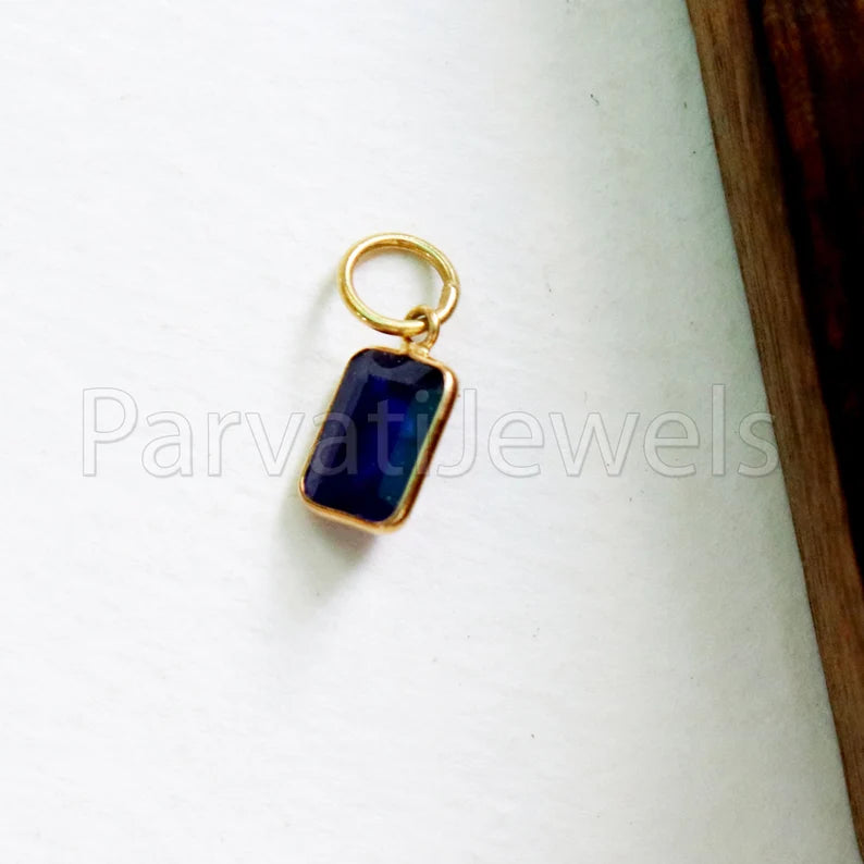 Sapphire Charm, 18k Solid Gold Charm, Natural Sapphire Charm, Gold Charm, Charm Pendant, Charm Necklace, Handmade Gold Charm