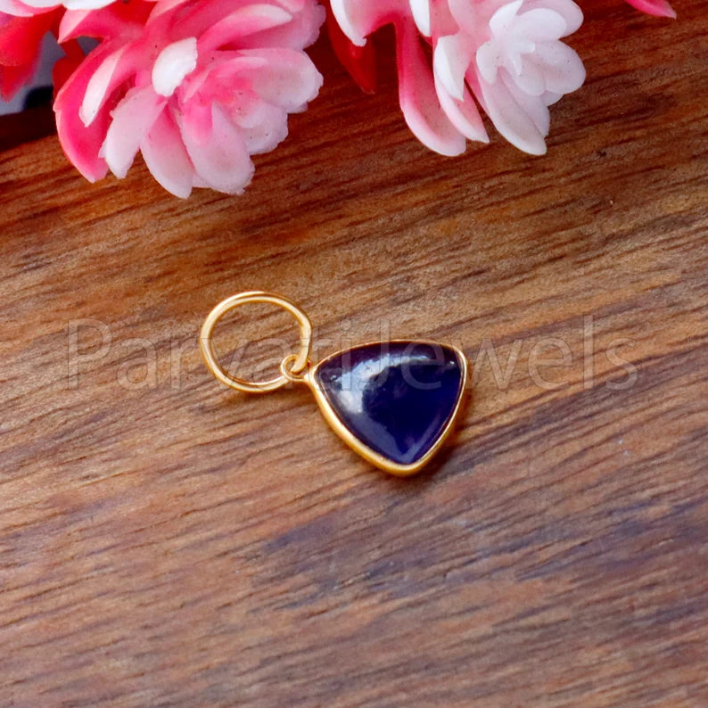 Cabochon Sapphire Charm, 18k Solid Gold Charm, Natural Sapphire Charm, Gold Charm, Charm Pendant, Charm Necklace, Handmade Gold Charm