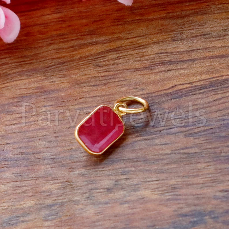 Ruby Charm, 18k Solid Gold Charm, Handmade Gold Charm, Charm Pendant, Charms Necklace, Ruby Charms, Minimalist Pendant, Natural Ruby Charms
