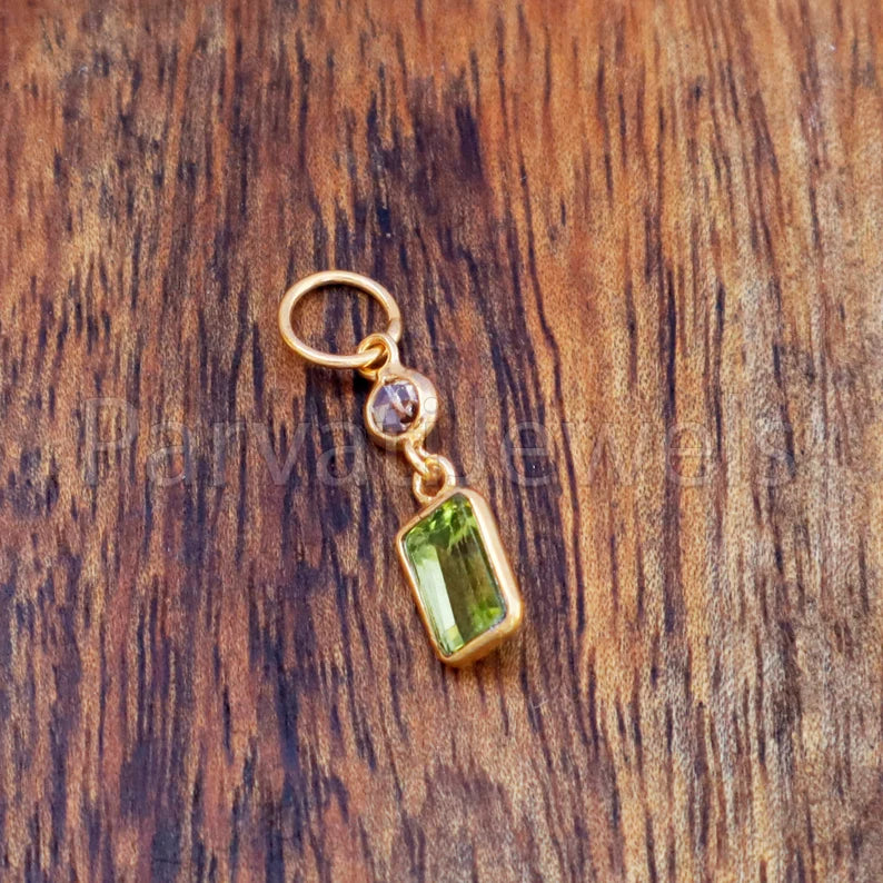 Peridot & Rose Cut Diamond Charm, 18k Solid Gold Charm, Peridot Charm, Gold Charm, Gold Charm Pendant, Charm Necklace, Handmade Gold Charm