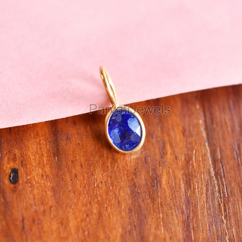 18K Solid Gold Natural Blue Sapphire Gemstone Charm Pendant, Sapphire Gold Charm, September Birthstone, Made for gifting, Gift for her