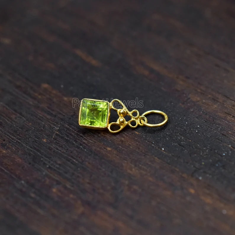 18K Peridot Charm Pendant, Gold Charm, Lab Created Peridot Charm, Gold Charm, Charm Pendant, Handmade Gold Charm, Gift for Her