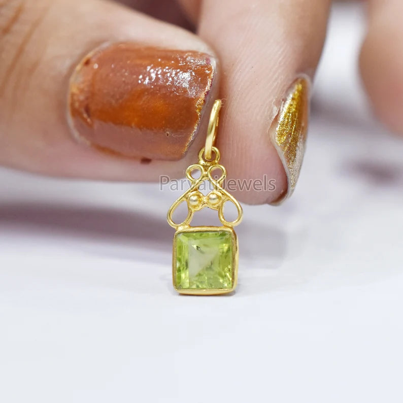 18K Peridot Charm Pendant, Gold Charm, Lab Created Peridot Charm, Gold Charm, Charm Pendant, Handmade Gold Charm, Gift for Her