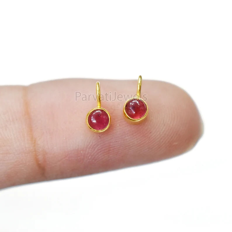 Natural Ruby Cabochon Gold Charm, Handmade 18k Solid Gold Charm, Ruby Gold Charm Pendant, 18K Gold Charm, Minimalist Charm For Gifting