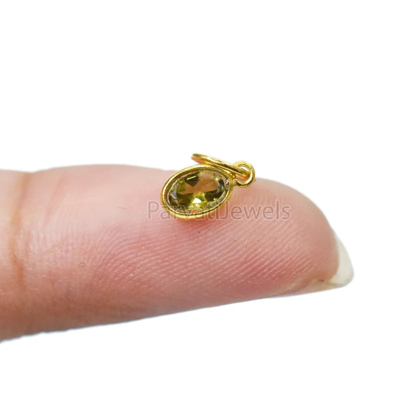 Sapphire Charm, 18k Solid Gold Charm, Natural Green Sapphire Charm, Gold Charm, Charm Pendant, Charm Necklace, Handmade Gold Charm