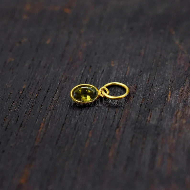 Sapphire Charm, 18k Solid Gold Charm, Natural Green Sapphire Charm, Gold Charm, Charm Pendant, Charm Necklace, Handmade Gold Charm