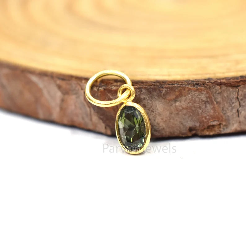 Sapphire Charm, 18k Solid Charm, Natural Green Sapphire Charm, Gold Charm, Charm Pendant, Charm Necklace, Handmade Gold Charm