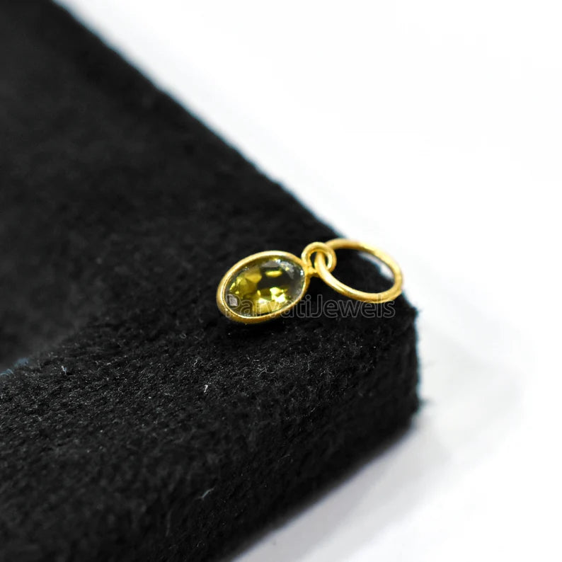 Sapphire Charm, 18k Solid Gold Charm, Natural Green Sapphire Charm, Gold Charm, Charm Pendant, Charm Necklace, Handmade Gold Charm