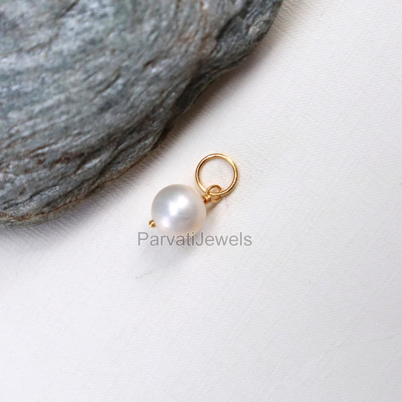 Natural Fresh Water Pearl Charm, 18k Solid Gold Charm, Pearl Charm Necklace, Pearl Charm Pendant, Handmade Gold Charm