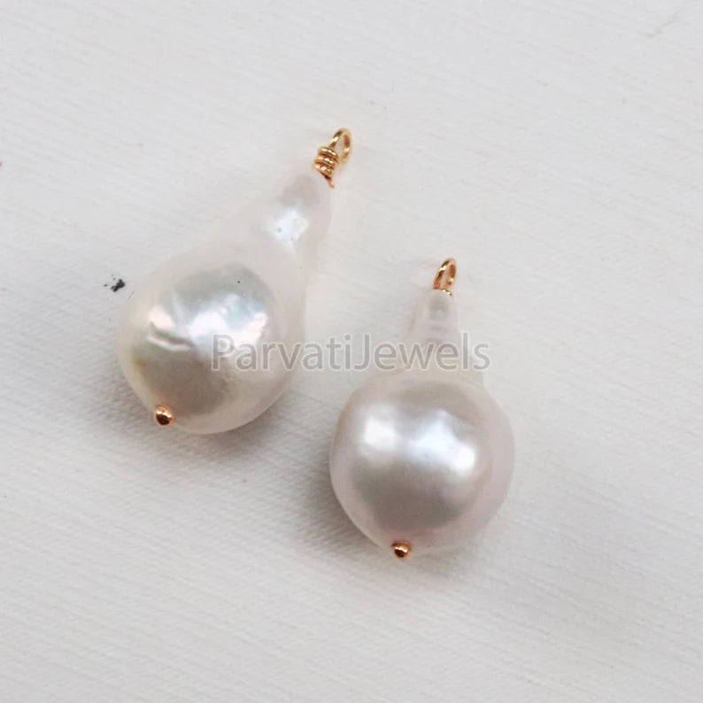 Natural Baruch Pearl Charm, 18k Solid Gold Charm, Pearl Charm, Pearl Charm Pendant, Handmade Gold Charm