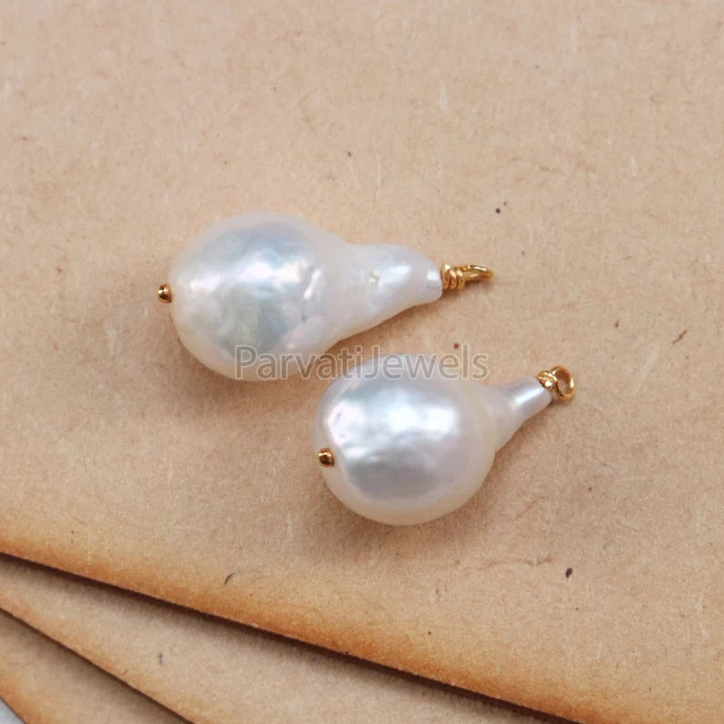 Natural Baruch Pearl Charm, 18k Solid Gold Charm, Pearl Charm, Pearl Charm Pendant, Handmade Gold Charm