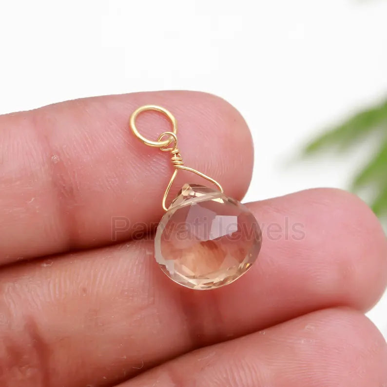 Natural Bear Quartz Charm, 18k Solid Gold Charm, Gold Charm, Bear Quartz Charm, Gold Charm Pendant, Charm Necklace, Handmade Gold Charm