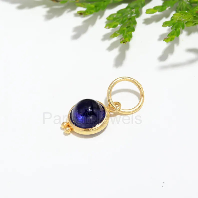 Natural Sapphire Charm, 18k Solid Gold Charm, Cabochon Sapphire Gold Charm, Gold Charm, Charm Pendant, Charm Necklace, Handmade Gold Charm