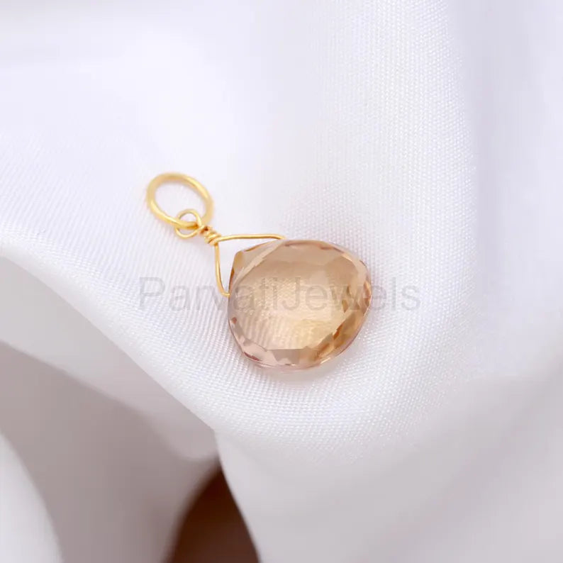 Natural Bear Quartz Charm, 18k Solid Gold Charm, Gold Charm, Bear Quartz Charm, Gold Charm Pendant, Charm Necklace, Handmade Gold Charm
