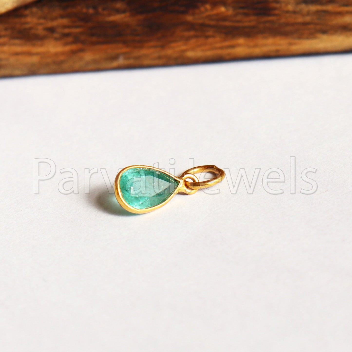 Emerald Charm, 18k Solid Gold Charm, Natural Emerald Charm, Gold Charm, Charm Pendant, Charm Necklace, Handmade Gold Charm