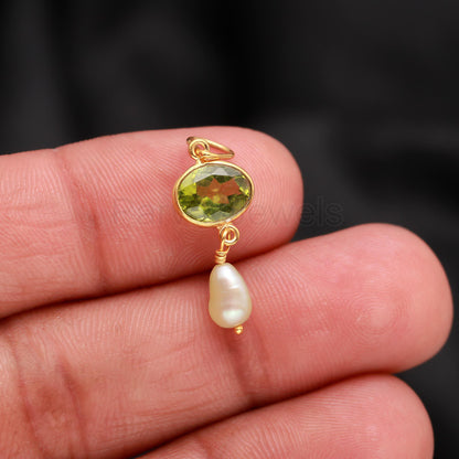 AA Peridot Charm, Solid 14k & 18k Gold Charm, Peridot Oval Charm, Gold Charm Pendant, Charm Necklace, Handmade Gold Charm, Charm Pendant