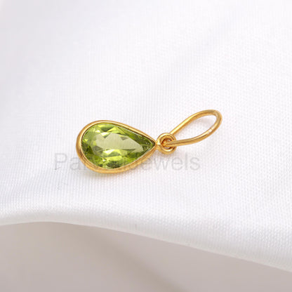 Natural Peridot Charm, 18k Solid Gold Charm, Natural Peridot Charm, Gold Charm, Handmade Gold Charm, Peridot Charm Pendant, Charm Necklace