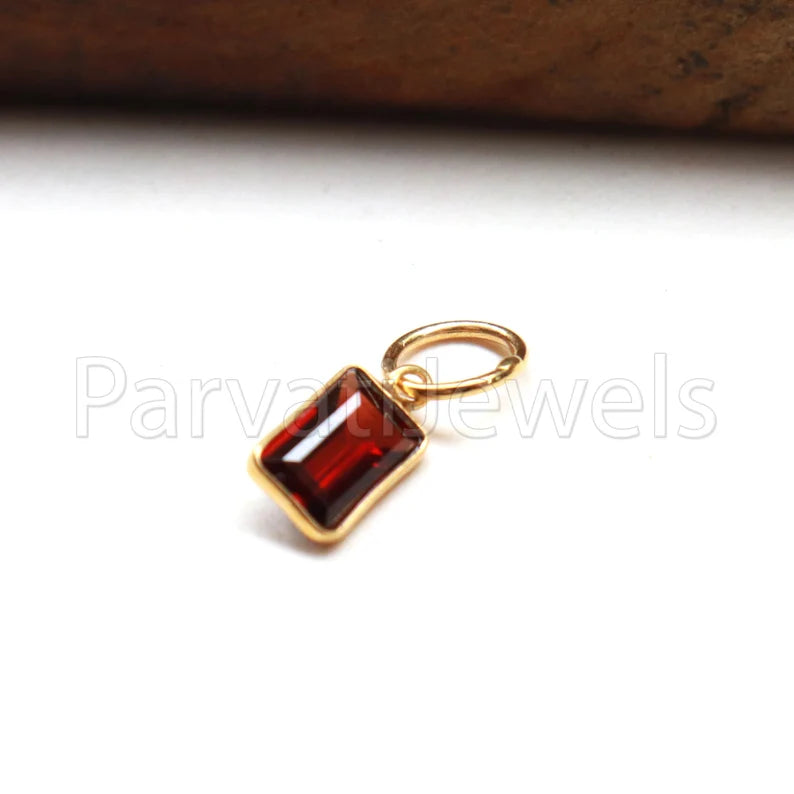 AA Garnet Charm, 18k Solid Gold Charm, Natural Garnet Charm, Gold Charm, Charm Pendant, Charm Necklace, Handmade Gold Charm, Gift For Her,