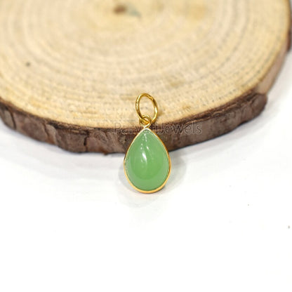 Natural Green Chalcedony Solid Gold 18K Charm, 18k Solid Gold Charm, Tear Drop Shape Chalcedony Gold Charm, Handmade Charm For Gifting
