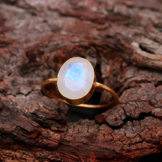 Natural Rainbow Moonstone Ring, 18k Solid Gold Ring, Handmade Gold Ring, Rainbow Moonstone Gold Ring, Gift For Women, Dainty Gold Ring
