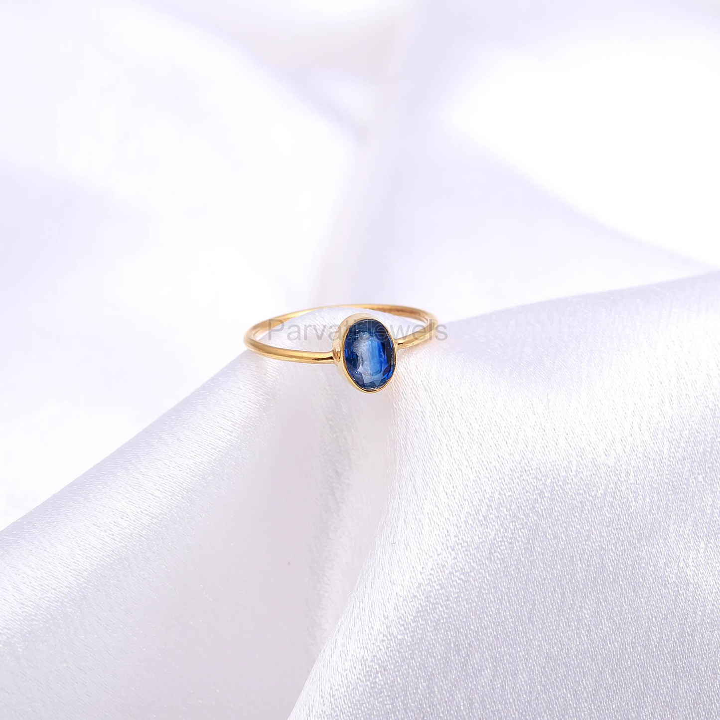 Natural Kyanite Oval Gold Ring, 18k Solid Gold Ring, Handmade Gold Ring, Kyanite Engagement Ring, Dainty Gold Ring