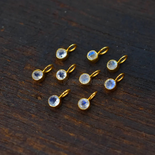 Natural Fire Rainbow Moonstone 18K Solid Gold Charm, Gold Charm, Rainbow Moonstone Gold Charm Pendant, Minimalist Solid Gold 18k Charm