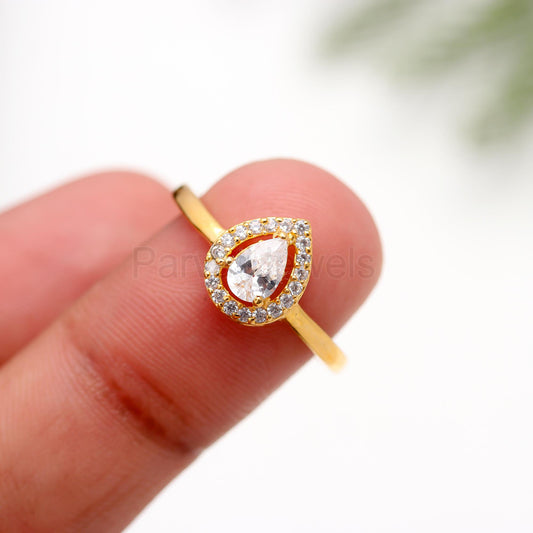 Exquisite Moissanite Gold Ring, 14K Solid Gold Ring, Moissanite Gold Ring, Wedding Gift, Handmade Ring, Gift for her, Gold Jewelry, 14K