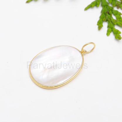 Natural Mother of Pearl Charm, 18k Solid Gold Charm, Mother of Pearl Charm, Pearl Charm Necklace, Gold Charm Pendant, Handmade Gold Charm