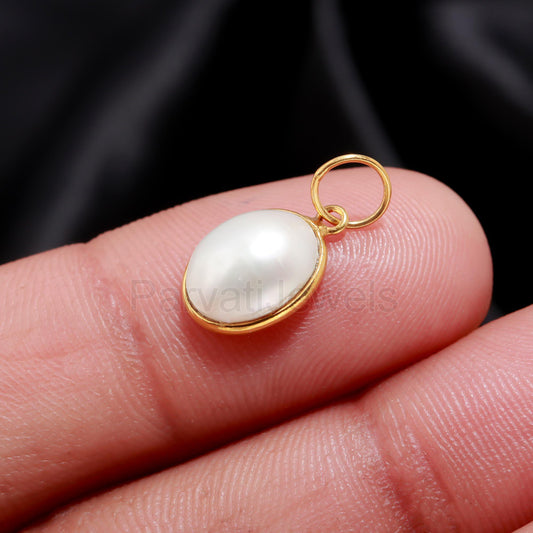 Natural Fresh Water Pearl Charm, 18k Solid Gold Charm, Pearl Charm Necklace, Pearl Charm Pendant, June Birthstone Charm, Handmade Gold Charm