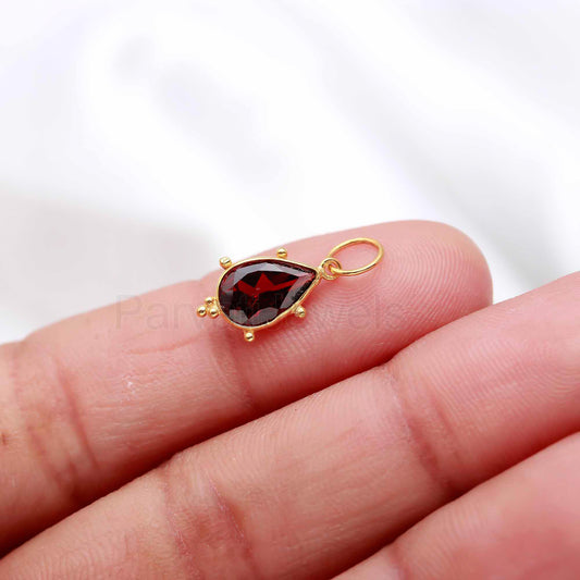 Natural Red Garnet Charm, 18k Solid Gold Charm, Garnet Charm, Gold Charm, Charm Pendant, Gold Charm Necklace, Handmade Gold Charm Pendant