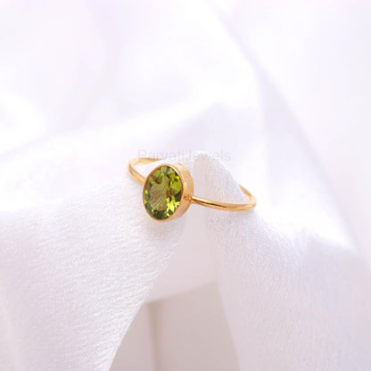 Natural Peridot Oval Shaped Gold Ring, Peridot Gold jewelry, 18K Solid Gold Ring, Handmade Gold Ring, Engagement Ring, Dainty Ring