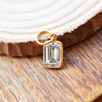 Natural Moissanite 18K Gold Charm Pendant, Moissanite Charm 18k Solid Gold, Solid Gold 18K Charm, April Birthstone Charm Pendant