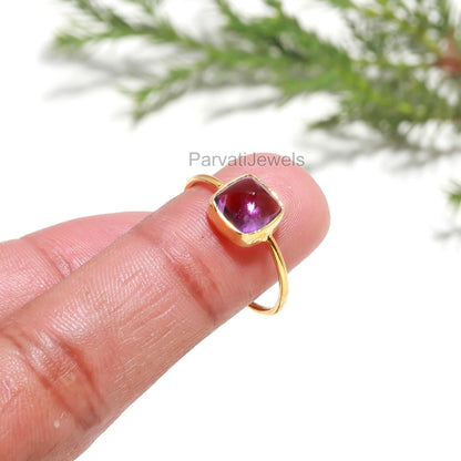 Natural Amethyst Pyramid Shaped Gold Ring, Dainty Gold Ring, Handcrafted Gold Ring, Gift for her, February Birthstone, 18K Solid Gold Ring