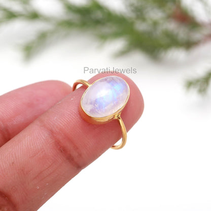 Natural Rainbow Moonstone Ring, 18k Solid Gold Ring, Handmade Gold Ring, Moonstone Gold Ring, June birthstone, Dainty Gold Ring