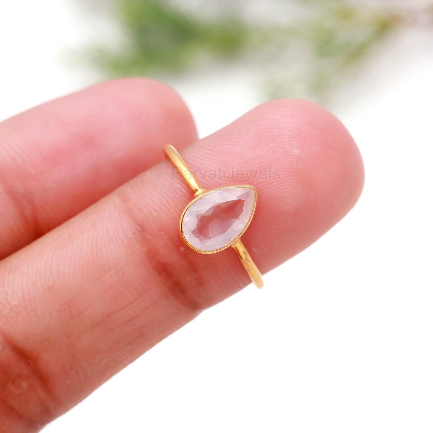 Genuine Rose Quartz Gold Ring, Handmade Gold Ring, Gift for her, January Birthstone, 18K Solid Gold Ring, Dainty Gold Ring