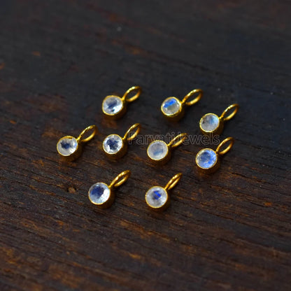 Natural Fire Rainbow Moonstone 18K Solid Gold Charm, Gold Charm, Rainbow Moonstone Gold Charm Pendant, Minimalist Solid Gold 18k Charm