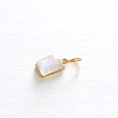Rainbow Moonstone Charm, 18k Solid Gold Charm, Natural Moonstone Charm, Gold Charm, Charm Pendant, Charm Necklace, Handmade Gold Charm