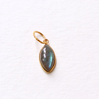 Labradorite Charm, Labradorite 18k Solid Gold Charm, Labradorite Charms, Gold Charm, Charm Pendant, Charm Necklace, Handmade Gold Charm