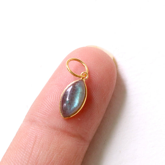 Labradorite Charm, Labradorite 18k Solid Gold Charm, Labradorite Charms, Gold Charm, Charm Pendant, Charm Necklace, Handmade Gold Charm
