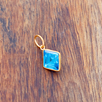 Blue Topaz Charm, 18k Solid Gold Charm, Blue Topaz Charm, Gold Charm, Charm Pendant, Charm Necklace, Handmade Gold Charm