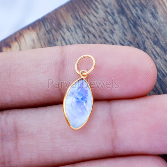 Rainbow Moonstone Charm, 18k Solid Gold Charm, Natural Moonstone Charm, Gold Charm, Charm Pendant, Charm Necklace, Handmade Gold Charm