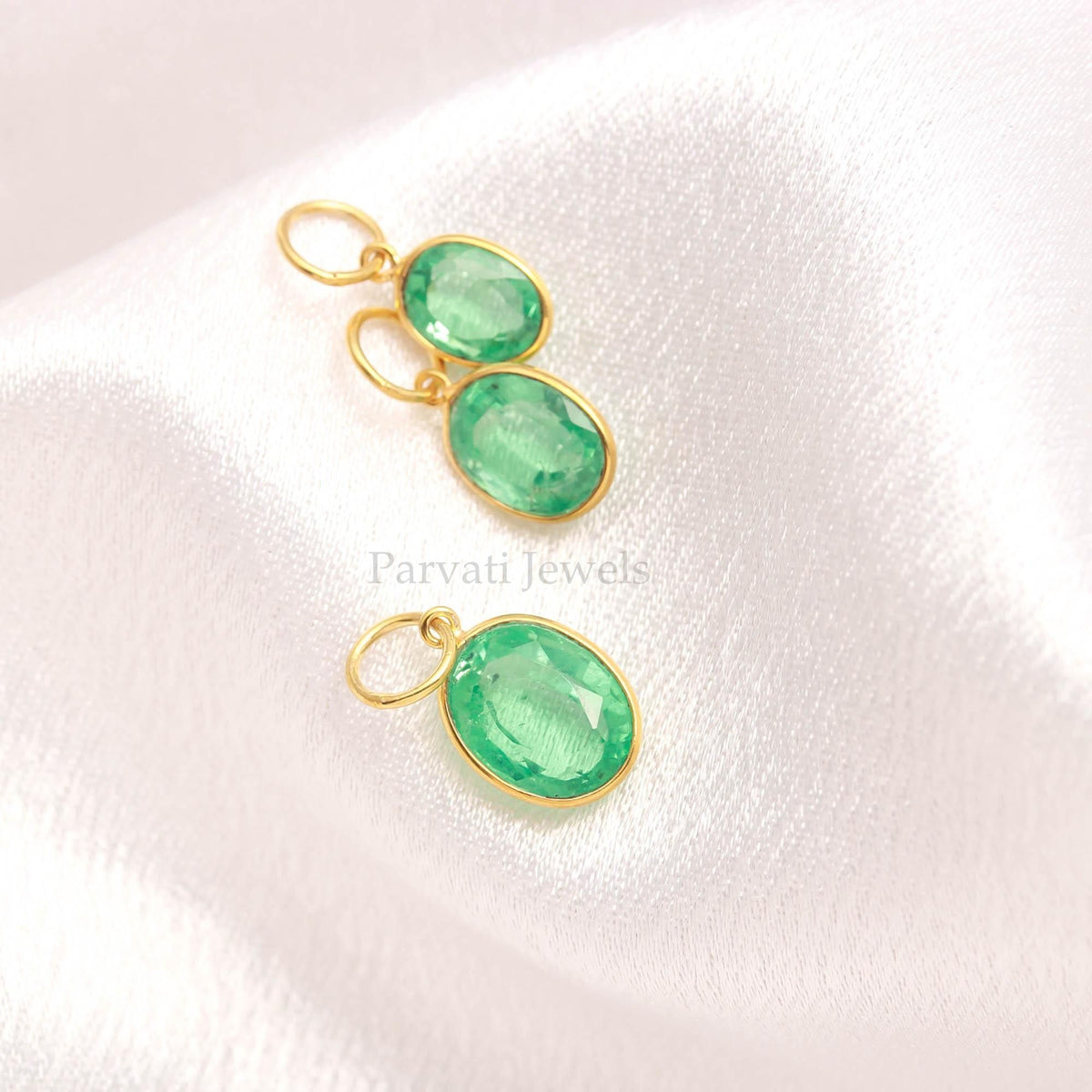 Emerald Gold Charm, Oval Green Gemstone Pendant, Timeless Jewelry Gift