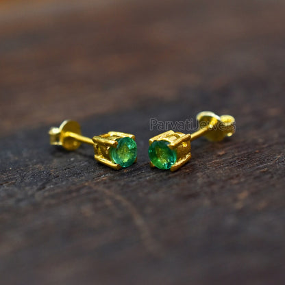 Natural Emerald Gemstone 18k Solid Gold Stud Earrings, 18k Solid Gold Earrings, Emerald Stud Earrings, Round Emerald Solid Gold Earrings