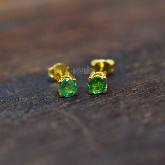Natural Emerald Gemstone 18k Solid Gold Stud Earrings, 18k Solid Gold Earrings, Emerald Stud Earrings, Round Emerald Solid Gold Earrings