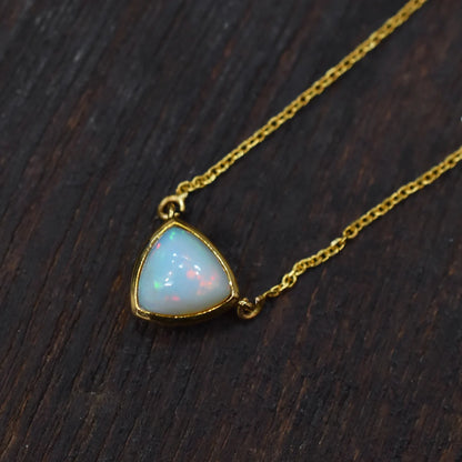 Natural Fire Opal 18k Solid Gold Charm Necklace Jewelry, Opal Charm Necklace, 18K Solid Gold Necklace, Handmade Gold Jewelry,